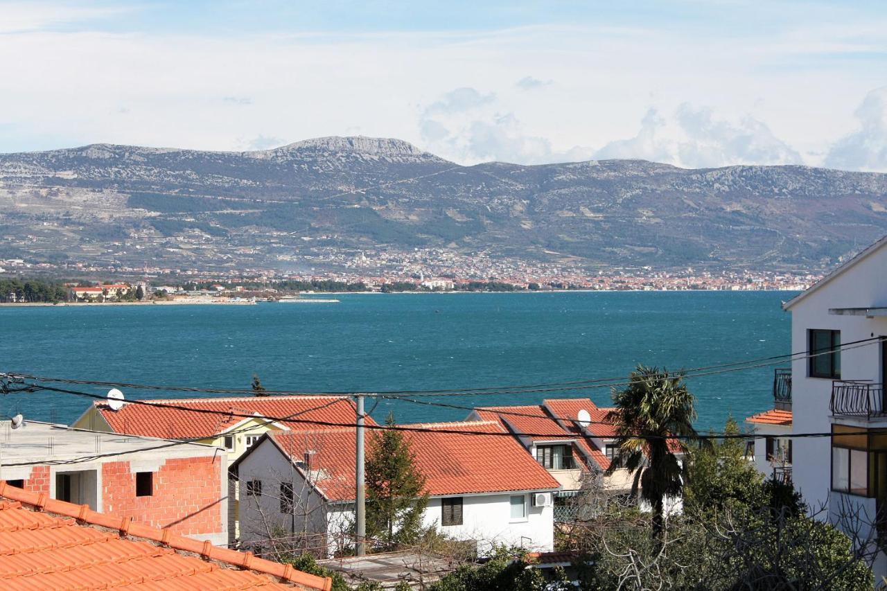 Apartments By The Sea Mastrinka, Ciovo - 4836 Trogir Kültér fotó