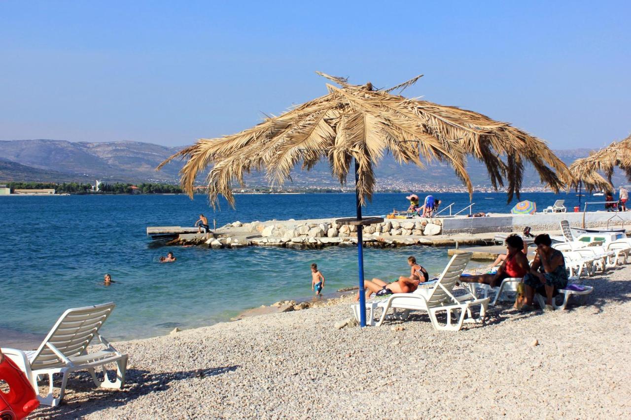 Apartments By The Sea Mastrinka, Ciovo - 4836 Trogir Kültér fotó