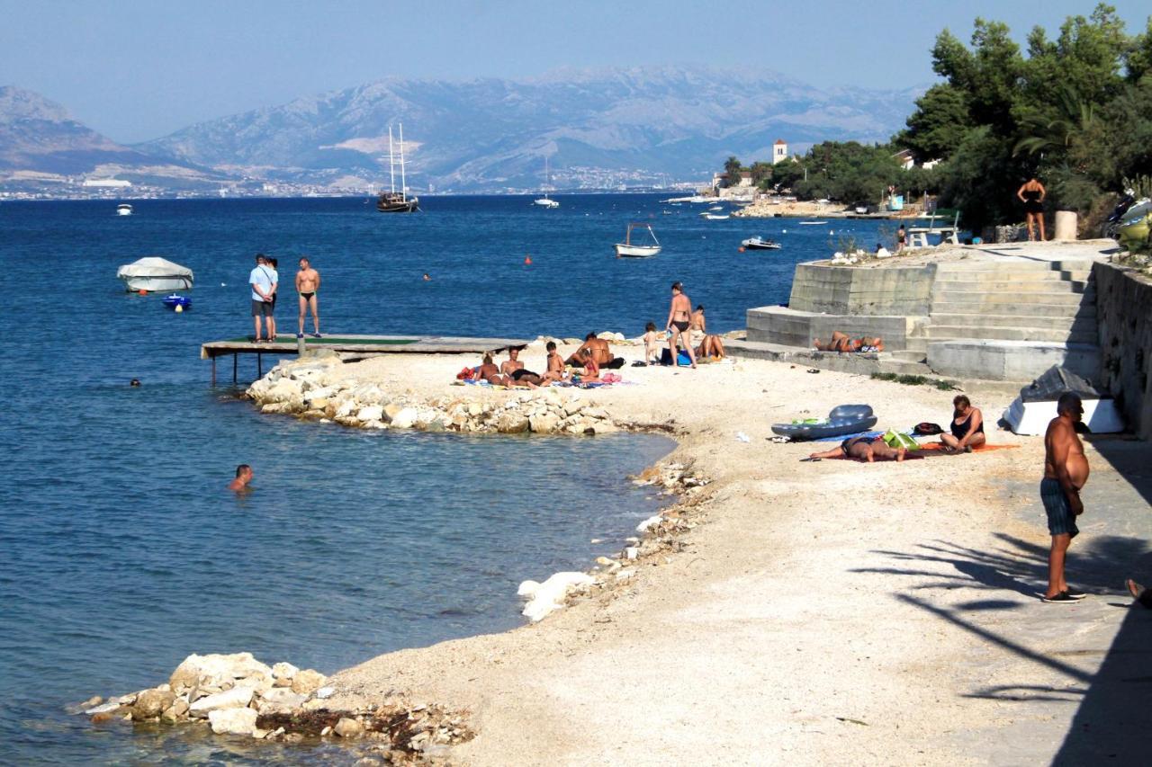 Apartments By The Sea Mastrinka, Ciovo - 4836 Trogir Kültér fotó